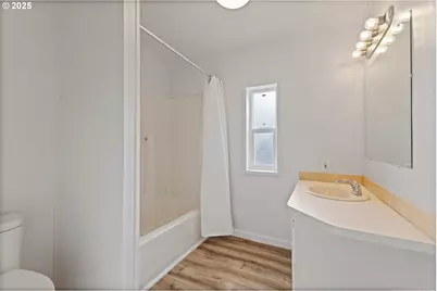 535 SW Maple St #2, Hillsboro, OR 97123 - Photo 9