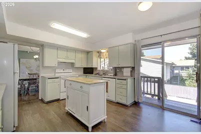 908 NW 53rd St, Vancouver, WA 98663 - Photo 5