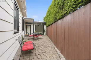4135 NE Multnomah St, Portland, OR 97232 - Photo 45