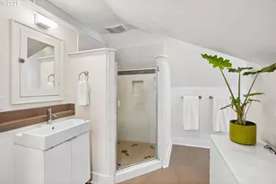 4135 NE Multnomah St, Portland, OR 97232 - Photo 33