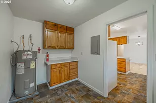 67538 E Bay Rd, North Bend, OR 97459 - Photo 25