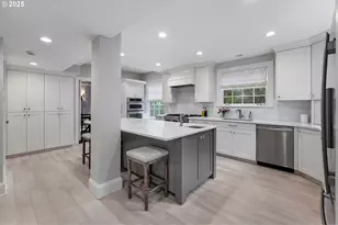 6428 SE Reed College Pl, Portland, OR 97202 - Photo 15