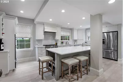 6428 SE Reed College Pl, Portland, OR 97202 - Photo 13