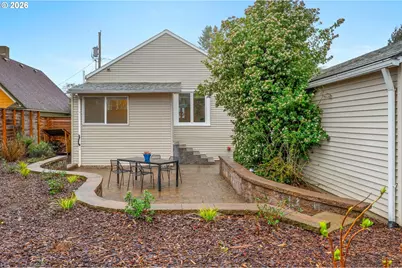 5525 NE Everett St, Portland, OR 97213 - Photo 25