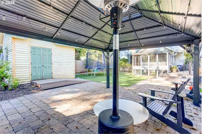 165 SE 33rd Ave, Hillsboro, OR 97123 - Photo 41