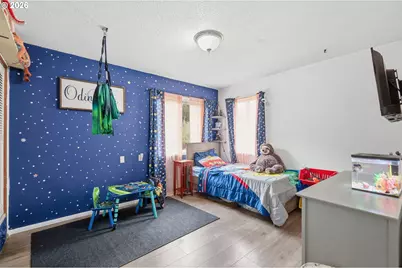 405 Kent St, Drain, OR 97435 - Photo 15