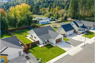 207 W Oak St, Yacolt, WA 98675 - Photo 43