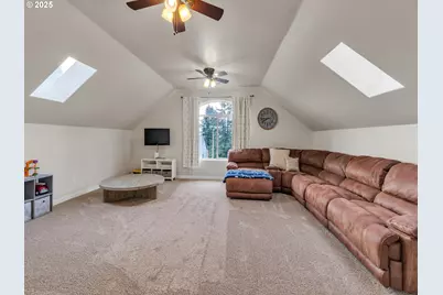 360 NW 6th St, Willamina, OR 97396 - Photo 19