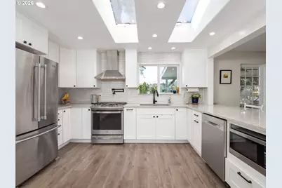 12735 SW 22nd Ave, Lake Oswego, OR 97034 - Photo 17