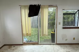 395 E 46th Ave, Eugene, OR 97405 - Photo 7