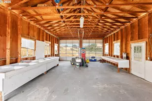 220 Robin St, Roseburg, OR 97470 - Photo 35