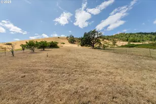 220 Robin St, Roseburg, OR 97470 - Photo 35