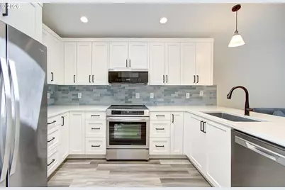 11708 NE 31st St, Vancouver, WA 98682 - Photo 9