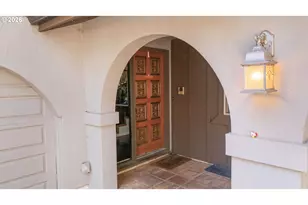 320 Dellwood Dr, Eugene, OR 97405 - Photo 3