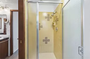 320 Dellwood Dr, Eugene, OR 97405 - Photo 35