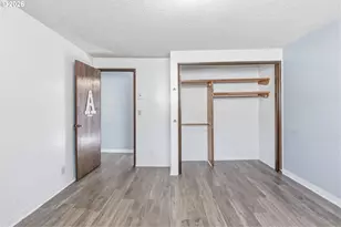 320 Dellwood Dr, Eugene, OR 97405 - Photo 25