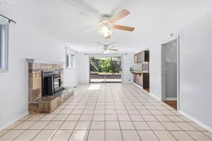 320 Dellwood Dr, Eugene, OR 97405 - Photo 17