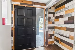 320 Dellwood Dr, Eugene, OR 97405 - Photo 21