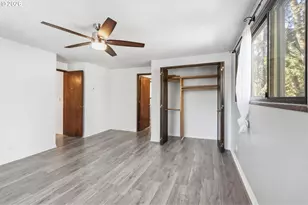 320 Dellwood Dr, Eugene, OR 97405 - Photo 31