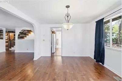 320 Dellwood Dr, Eugene, OR 97405 - Photo 9