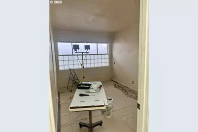 94181 4th St, Gold Beach, OR 97444 - Photo 9