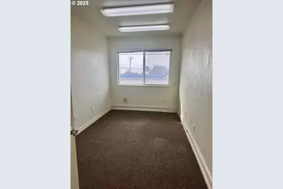 94181 4th St, Gold Beach, OR 97444 - Photo 17