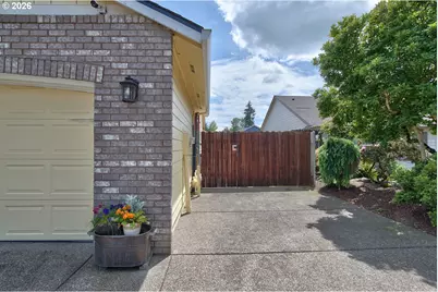 19196 Windmill Dr, Oregon City, OR 97045 - Photo 5