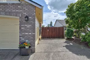 19196 Windmill Dr, Oregon City, OR 97045 - Photo 5