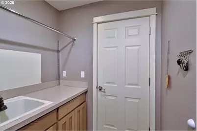 19196 Windmill Dr, Oregon City, OR 97045 - Photo 29