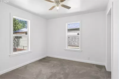 912 S Main St, Myrtle Creek, OR 97457 - Photo 17
