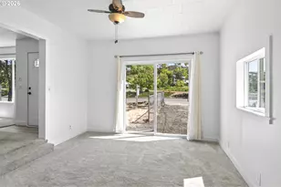 912 S Main St, Myrtle Creek, OR 97457 - Photo 9