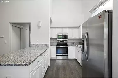 5609 SE 117th Ave, Portland, OR 97266 - Photo 13