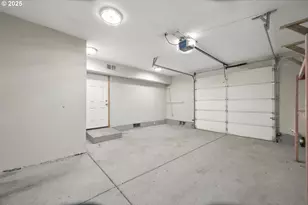 5609 SE 117th Ave, Portland, OR 97266 - Photo 29