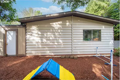 530 Myeena Loop, Florence, OR 97439 - Photo 31