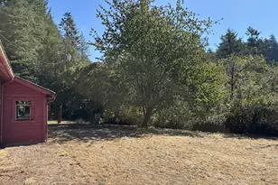 57514 Gateway Rd, Coquille, OR 97423 - Photo 13