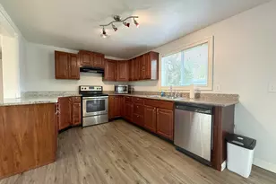 250 44th St, Springfield, OR 97478 - Photo 9