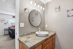 471 SE 17th St, Troutdale, OR 97060 - Photo 23