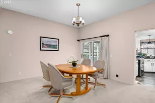 4055 Royal Ave, Eugene, OR 97402 - Photo 11