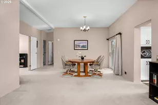 4055 Royal Ave, Eugene, OR 97402 - Photo 9