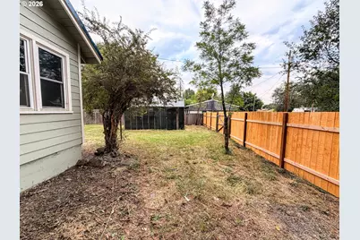 625 Baltimore St, Elgin, OR 97827 - Photo 15