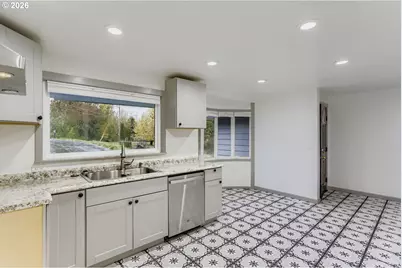 14661 SE Royer Rd, Damascus, OR 97089 - Photo 5