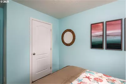 4567 Foulweather St, Florence, OR 97439 - Photo 25