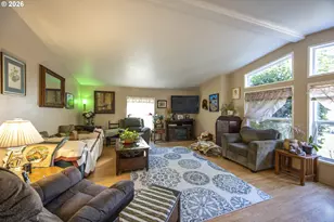 9580 N Fork Siuslaw Rd, Florence, OR 97439 - Photo 33