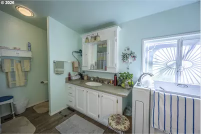 9580 N Fork Siuslaw Rd, Florence, OR 97439 - Photo 39