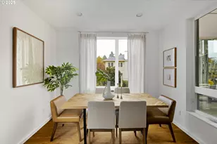 1102 NE Tillamook St, Portland, OR 97212 - Photo 17