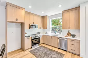 2389 SE 45th Ave, Portland, OR 97215 - Photo 5