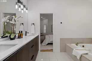 1140 SW Fairfax Pl, Portland, OR 97225 - Photo 31