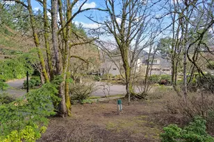 1140 SW Fairfax Pl, Portland, OR 97225 - Photo 13