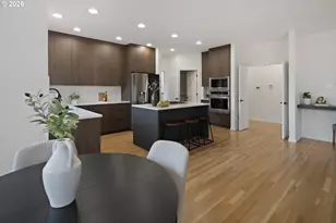 1140 SW Fairfax Pl, Portland, OR 97225 - Photo 9