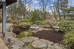 1140 SW Fairfax Pl, Portland, OR 97225 - Photo 3